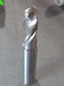 DESCRIPTION: (4) SOLID CARBIDE REGROUND DRILL BITS BRAND/MODEL: AMAMCO 3860 QTY: 4