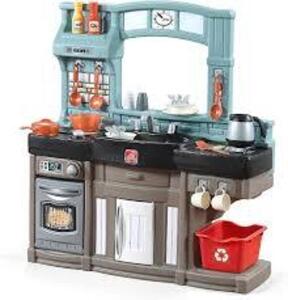 DESCRIPTION: (1) BEST CHEF'S KITCHEN BRAND/MODEL: STEP 2 #854899 RETAIL$: $89.99 EA QTY: 1