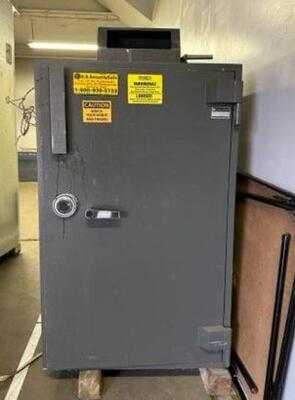 HEAVY DUTY CASH DEPOSIT SAFE