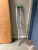 ALUMINUM ADJUSTABLE CRUTCHES - 2