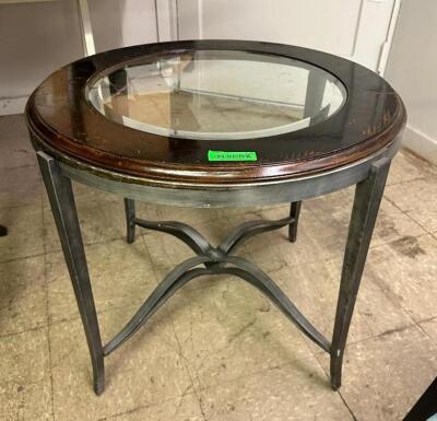 ROUND END TABLE WITH PARTIAL GLASS TOP