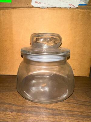 (6)- SEALABLE CANDY JARS