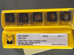 DESCRIPTION: (20) CARBIDE TURNING INSERTS BRAND/MODEL: KENNAMETAL SCMT431FPKCP25 RETAIL$: $468.00 QTY: 20