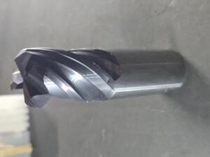 DESCRIPTION: (2) SOLID CARBIDE END MILL BRAND/MODEL: OSG 430-8716 SIZE: 1" DIA RETAIL$: $268.12 QTY: 2