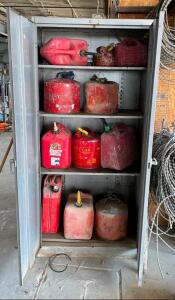 2-DOOR METAL CABINET WITH CONTENTS OF GAS CANS