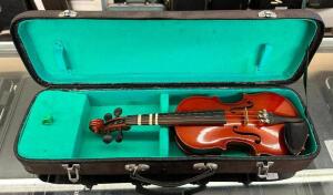 1/10 VIOLIN WITH CASE