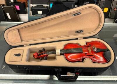 1/8 VIOLIN WITH CASE