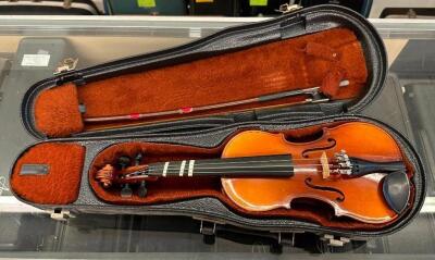 1/8 VIOLIN WITH CASE & BOW