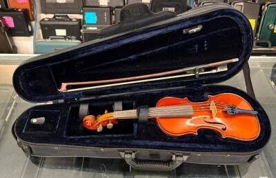 1/8 VIOLIN WITH CASE & BOW