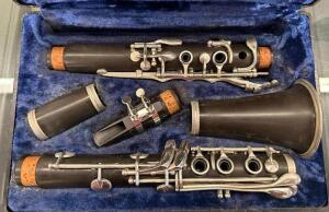 PLASTIC CLARINET WITH CASE