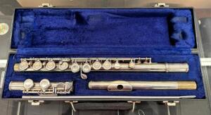 FLUTE WITH CASE