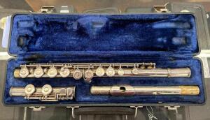 FLUTE WITH CASE