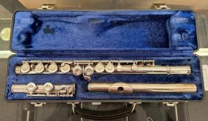 FLUTE WITH CASE