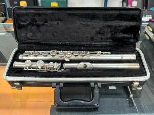 FLUTE WITH CASE