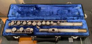 FLUTE WITH CASE