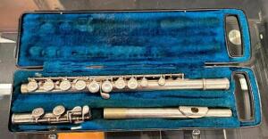 FLUTE WITH CASE