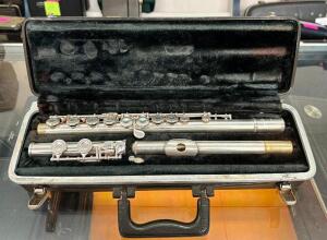 FLUTE WITH CASE