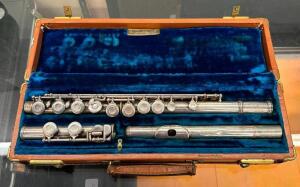 FLUTE WITH CASE