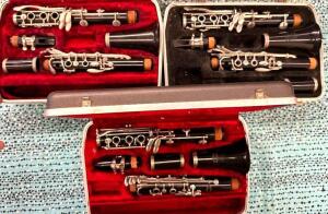 (3)- PLASTIC BUNDY CLARINETS