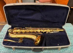 SHOOTING STAR TENOR SAXOPHONE WITH CASE