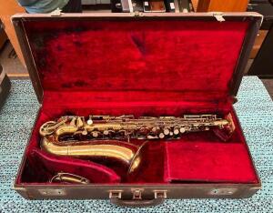 ALTO SAXOPHONE WITH CASE