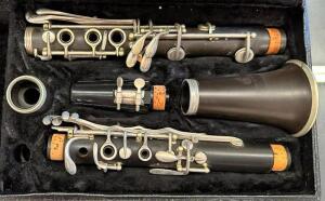 PLASTIC CLARINET WITH CASE