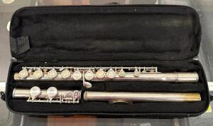 FLUTE WITH CASE