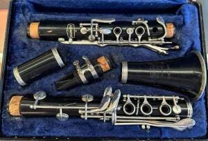 CLARINET WITH CASE