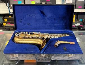 ALTO SAXOPHONE WITH CASE