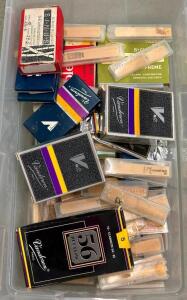 BIN OF Bb CLARINET REEDS