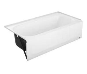 Maui Plus 60 in. x 32 in. Soaking Bathtub with Left Drain in White