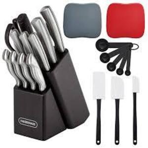 DESCRIPTION: (1) KITCHEN KNIFE BLOCK SET BRAND/MODEL: FARBERWARE INFORMATION: STAINLESS STEEL, COMES WITH SET OF TOOLS SIZE: 22 PIECES RETAIL$: $29.97