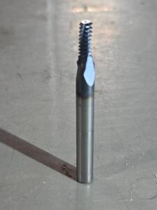 DESCRIPTION: (10) CARBIDE THREAD MILLS BRAND/MODEL: ISCAR MTECB 0250C04 20UN SIZE: 1/4' 20 UN RETAIL$: $964.00 QTY: 10