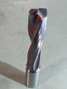 DESCRIPTION: (1) SOLID CARBIDE JOBBER DRILL BIT BRAND/MODEL: ACCUPRO 61695722 SIZE: 43/64" DRILL RETAIL$: $371.54 QTY: 1