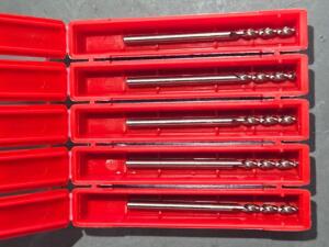 DESCRIPTION: (5) COBALT SCREW MACHINE LENGTH DRILL BITS BRAND/MODEL: ACCUPRO 01331362 SIZE: #42 RETAIL$: $25.00 QTY: 5