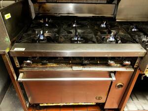 US RANGE SIX BURNER GAS RANGE W/ LOWER OVEN.