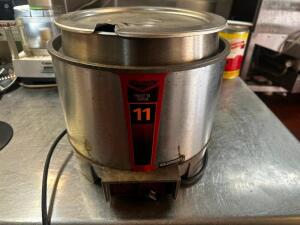 DESCRIPTION VOLLRATH HEAT N SERVER SOUP WARMER. BRAND / MODEL: VOLLRATH LOCATION KITCHEN QTY 1