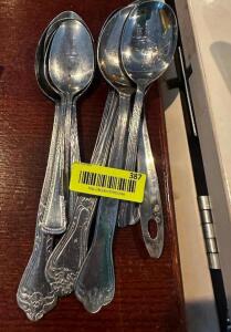 DESCRIPTION (1) LOT OF ASSORTED STAINLESS SERVING SPOONS THIS LOT IS: ONE MONEY LOCATION ROOM 1 QTY 1