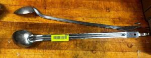 DESCRIPTION (2) LONG HANDLE STAINLESS SERVING SPOONS THIS LOT IS: SOLD BY THE PIECE LOCATION KITCHEN QTY 2