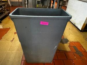 DESCRIPTION 20 GALLON BAR SIDE TRASH CAN. LOCATION KITCHEN QTY 1