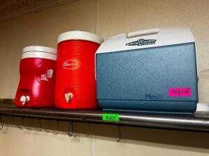 DESCRIPTION (2) 2 GALLON WATER COOLERS AND (1) SMALL COOLER. THIS LOT IS: ONE MONEY LOCATION KITCHEN QTY 1