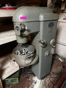 DESCRIPTION BLAKESIDE 20 QT MIXER W/ BOWL AND ATTACHMENTS BRAND / MODEL: BLAKESIDE C 20 ADDITIONAL INFORMATION SN# 49361 LOCATION BASEMENT 1 QTY 1