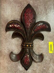 DESCRIPTION: WALL MOUNTED FLEUR DI LIS LOCATION: ROOM 3 THIS LOT IS: ONE MONEY QTY: 1