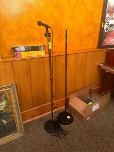 DESCRIPTION: MIC STANDS WITH BEHRINGER MICROPHONE - NOT WORKING LOCATION: BANQUET ROOM THIS LOT IS: ONE MONEY QTY: 1