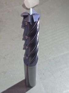 DESCRIPTION: (1) SOLID CARBIDE SQ END MILL BRAND/MODEL: SGS 70562 SIZE: 20mm DIA 75mm LOC RETAIL$: $541.26 QTY: 1