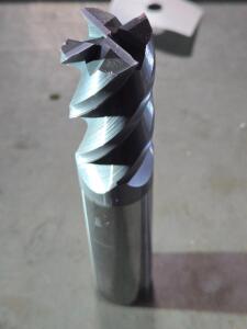 DESCRIPTION: (1) SOLID CARBIDE SQ END MILL BRAND/MODEL: ACCUPRO 29766847 SIZE: 1" DIA 2" LOC RETAIL$: $405.05 QTY: 1