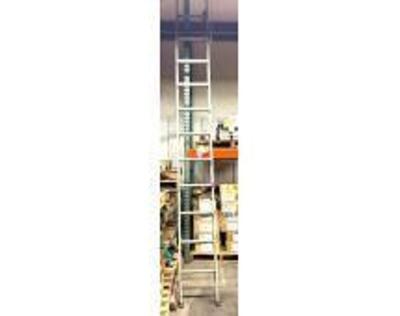 11FT ALUMINUM STRAIGHT LADDER