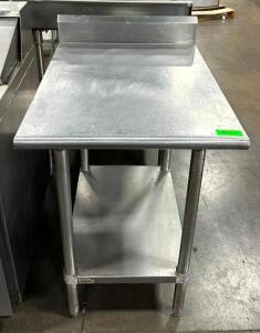 STAINLESS STEEL TABLE WITH STAINLESS UNDERSHELF