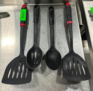 DESCRIPTION: (4) PLASTIC SPATULAS AND SERVING SPOONS QTY: 4