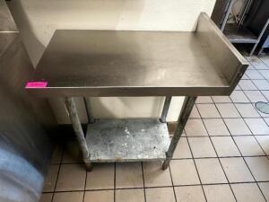 DESCRIPTION 30" X 18" STAINLESS TABLE W/ 4" BACK SPLASH SIZE 30" X 18" LOCATION KITCHEN QTY 1